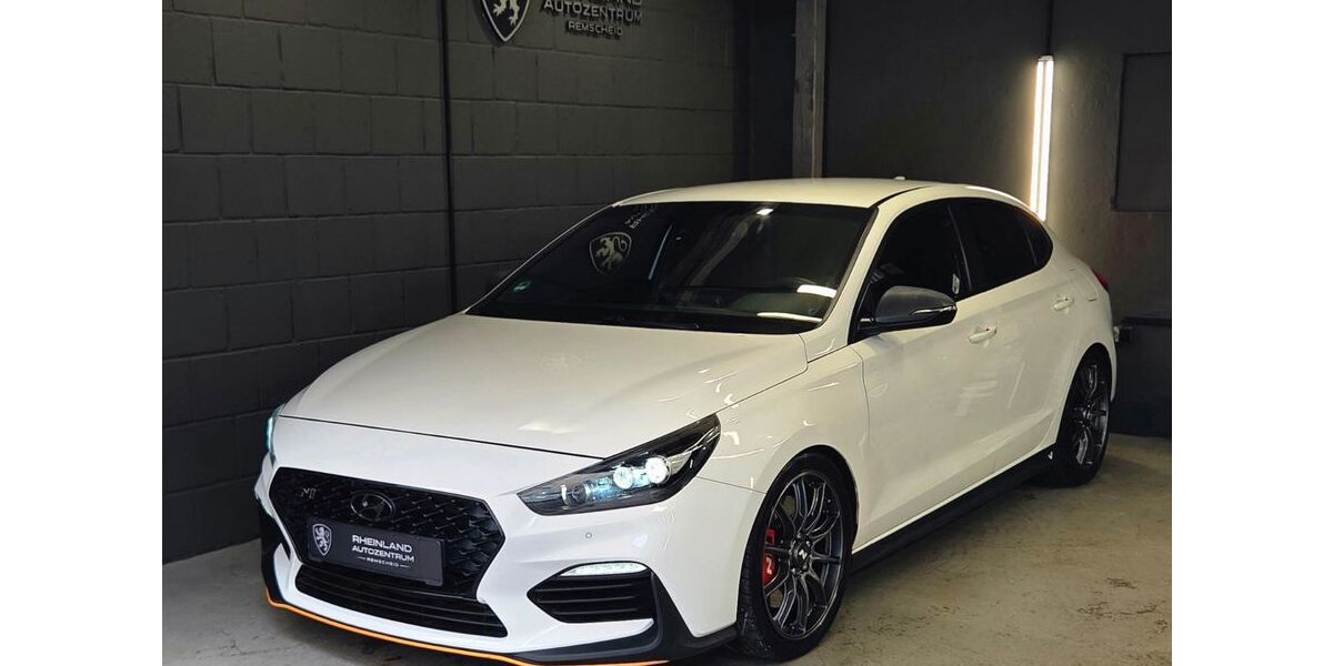 Hyundai i30 86.000 km 19.900 &euro; Remscheid 42899