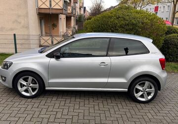 VW Polo 23.000 km 9.999 &euro; Essen 45143