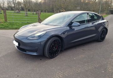 Tesla Model 3 66.000 km 28.000 &euro; Neuss 41472