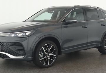 VW Tiguan 13.000 km 44.084 &euro; Düsseldorf 40233