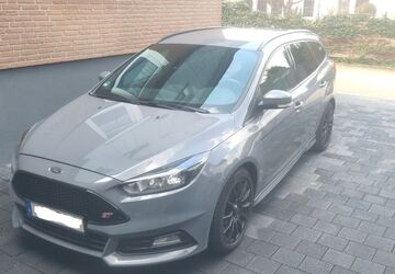 Ford Focus 115.768 km 12.300 &euro; Oberhausen 46147