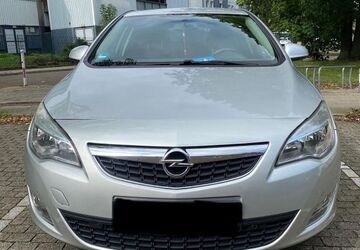 Opel Astra 188.000 km 5.799 &euro; Essen 45144