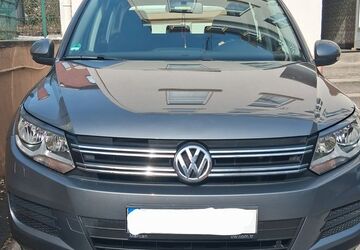 VW Tiguan 256.000 km 10.999 &euro; Wuppertal 42277