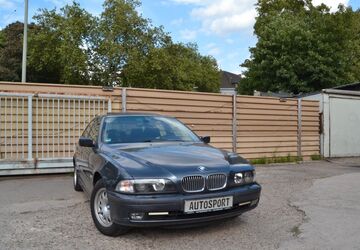 BMW 528 240.000 km 5.200 &euro; Duisburg 47166