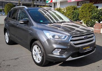 Ford Kuga 105.000 km 15.490 &euro; Essen 45138
