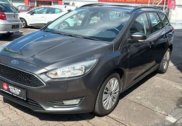 Ford Focus 124.998 km 6.490 &euro; Düsseldorf 40591
