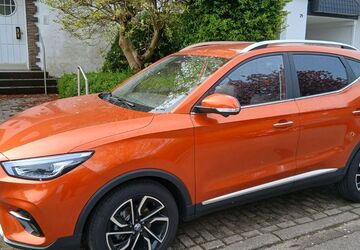 MG ZS 3.900 km 15.850 &euro; Essen 45359