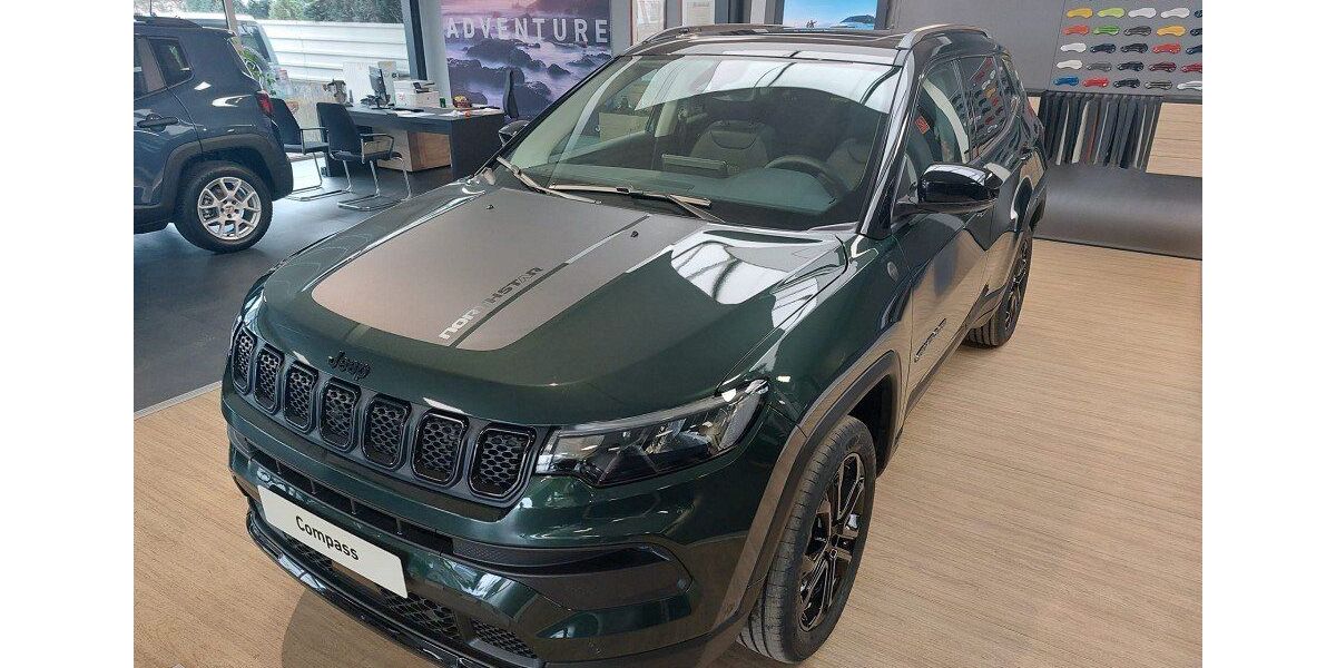 Jeep Compass 4.850 km 30.900 &euro; Solingen 42655