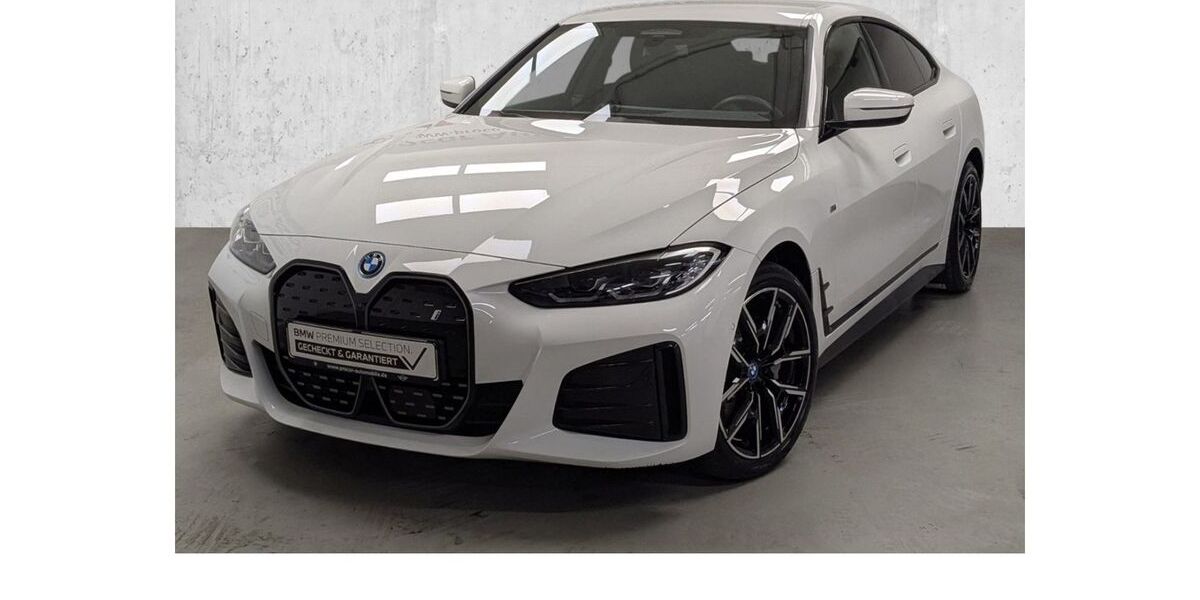 BMW i4 89.075 km 33.940 &euro; Düsseldorf 40595