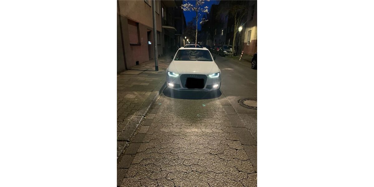 Audi A4 146.000 km 14.700 &euro; Düsseldorf 40472