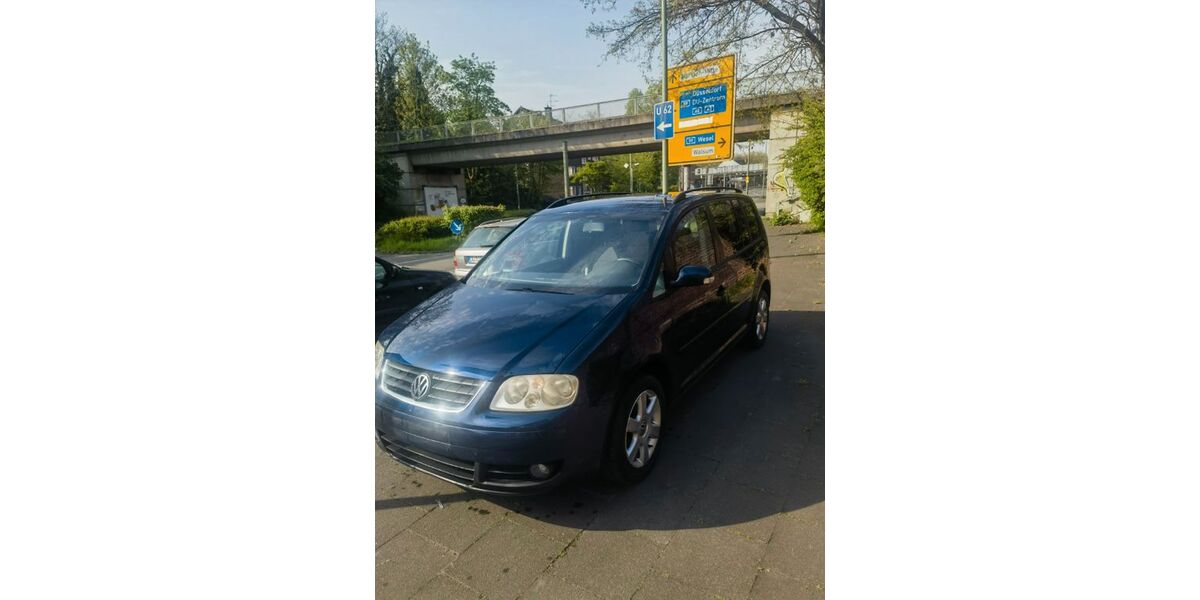 VW Touran 279.800 km 1.950 &euro; Duisburg 47169