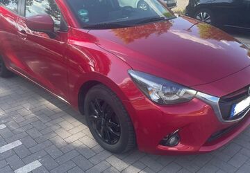 Mazda 2 112.000 km 8.900 &euro; Neuss 41460
