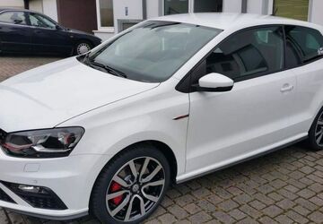 VW Polo 63.000 km 14.490 &euro; Essen 45355