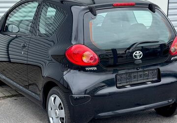 Toyota Aygo (X) 82.247 km 4.290 &euro; Solingen 42719