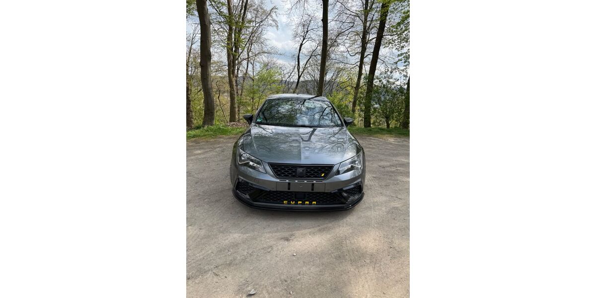 Seat Leon 122.123 km 21.500 &euro; Wuppertal 42283