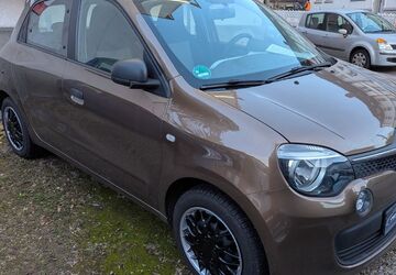Renault Twingo 124.800 km 4.750 &euro; Mülheim-Ruhr 45473