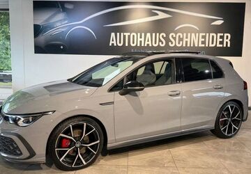 VW Golf 48.862 km 32.400 &euro; Ratingen 40880