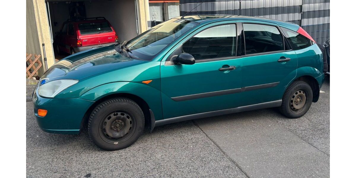 Ford Focus 151.691 km 2.500 &euro; Wuppertal 42349