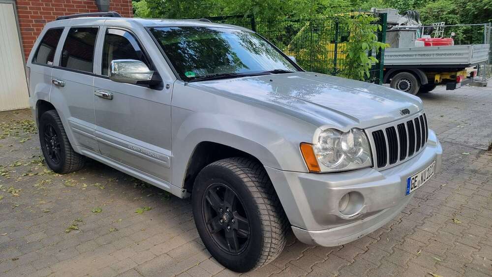 Jeep Grand Cherokee 457.900 km 2.450 &euro; Gelsenkirchen 45888