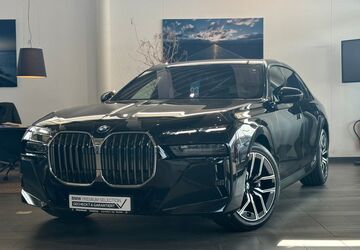 BMW 740 11.799 km 107.980 &euro; Duisburg 47119