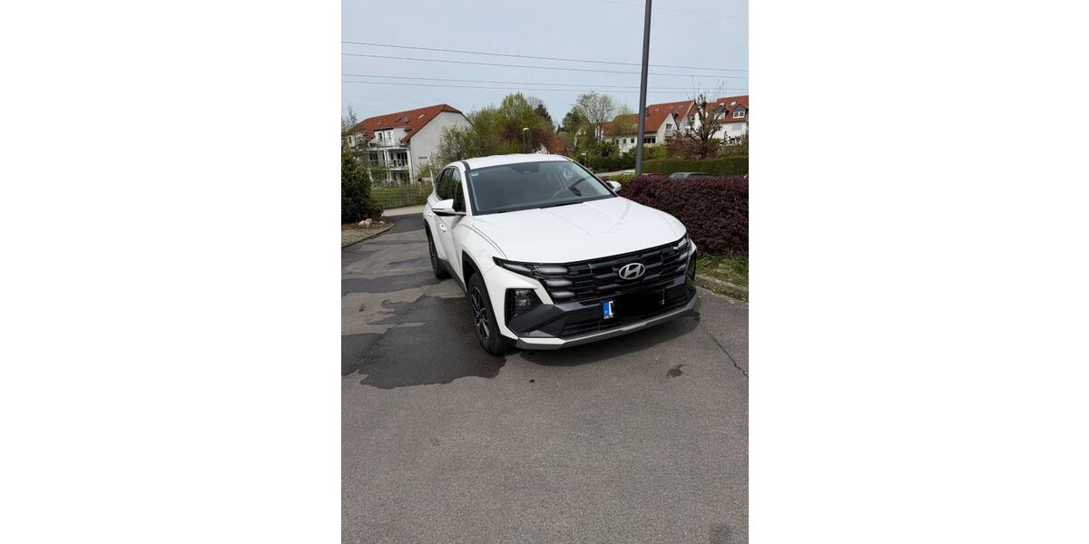 Hyundai TUCSON 35.416 km 25.900 &euro; Wuppertal 42111