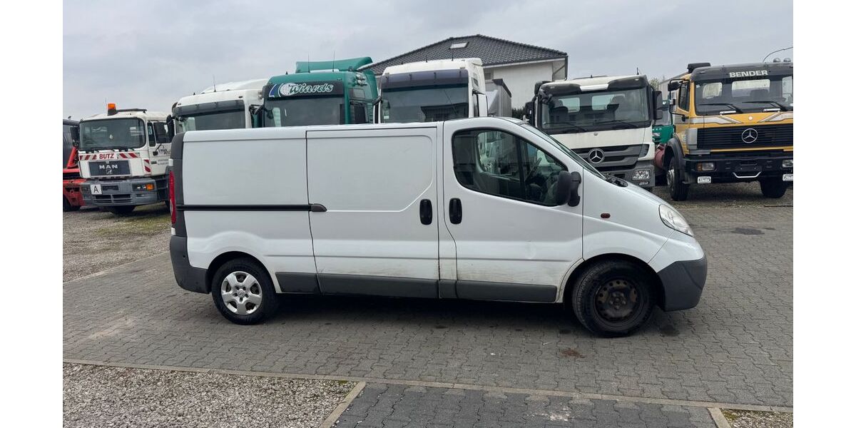 Opel Vivaro 377.000 km 5.355 &euro; Korschenbroich-Glehn 41352