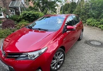 Toyota Auris 181.000 km 11.400 &euro; Ratingen 40882