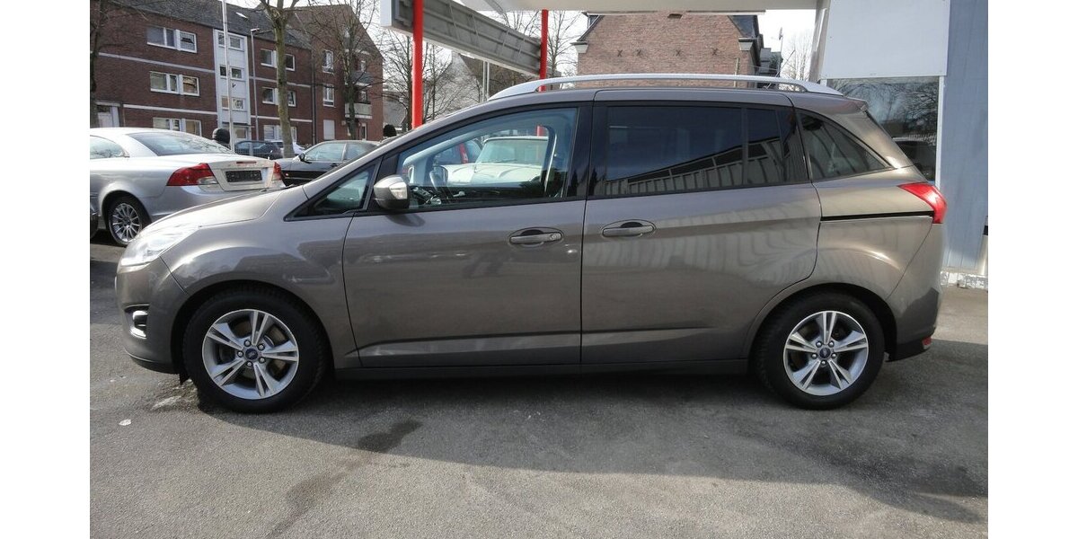 Ford Grand C-Max SYNC Edit. 1,6L/110KW Klima+SHZ+PDC 170.000 km 5.900 &euro; Neuss 41462