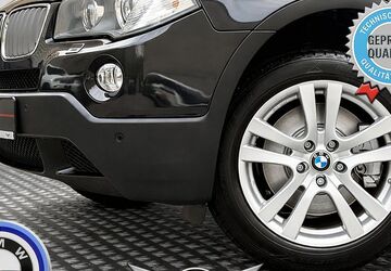 BMW X3 165.478 km 8.990 &euro; Düsseldorf 40625