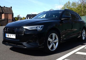 Audi e-tron 26.330 km 31.900 &euro; Willich 47877