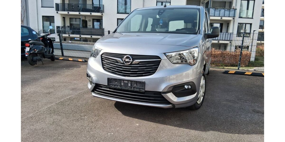 Opel Combo Life 189.000 km 8.600 &euro; solingen 42697