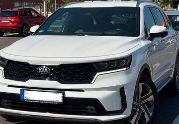 Kia Sorento 48.800 km 32.841 &euro; Düsseldorf 40474