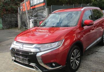 Mitsubishi Outlander 48.000 km 18.800 &euro; Oberhausen 46149