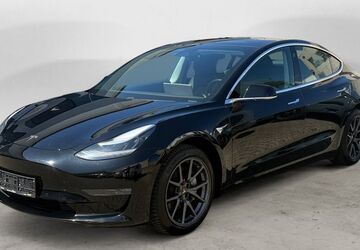 Tesla Model 3 122.600 km 19.990 &euro; Düsseldorf 40589