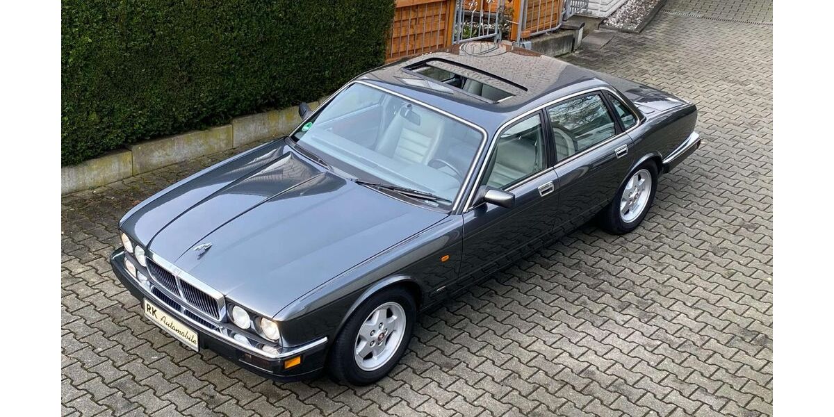 Jaguar XJ6 180.500 km 9.999 &euro; Solingen 42651