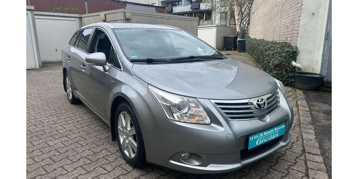 Toyota Avensis 170.000 km 7.950 &euro; Düsseldorf 40589