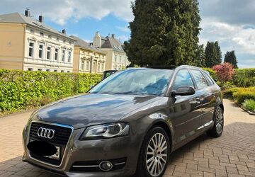 Audi A3 130.000 km 8.199 &euro; Wuppertal 42113