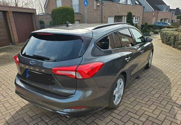 Ford Focus 95.632 km 15.000 &euro; Ratingen 40881