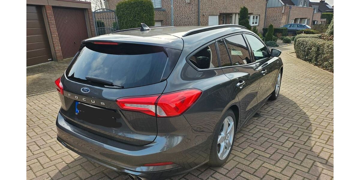 Ford Focus 95.632 km 15.000 &euro; Ratingen 40881