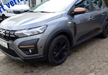 Dacia Sandero 2.000 km 17.450 &euro; Krefeld 47799