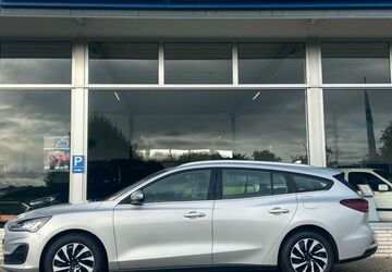 Ford Focus 33.200 km 18.900 &euro; Willich-Anrath 47877