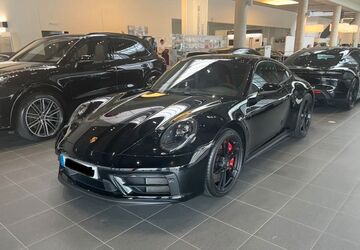 Porsche 992 4.900 km 155.899 &euro; Düsseldorf 40474