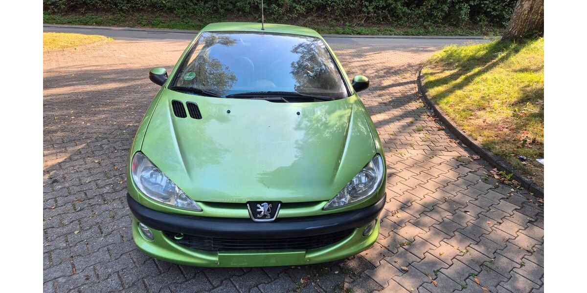 Peugeot 206 180.000 km 1.999 &euro; Essen 45356