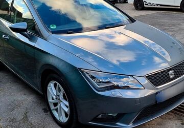Seat Leon 149.000 km 7.800 &euro; Hattingen 45527