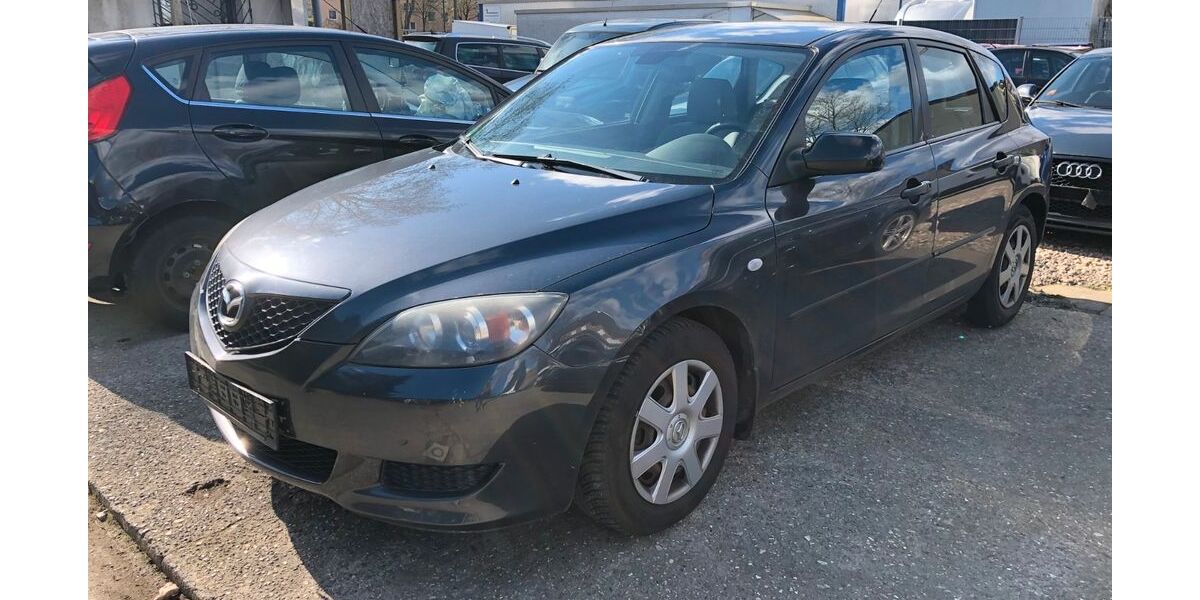 Mazda 3 322.765 km 990 &euro; Düsseldorf 40231