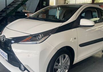 Toyota Aygo (X) 81.000 km 6.890 &euro; Bottrop 46238