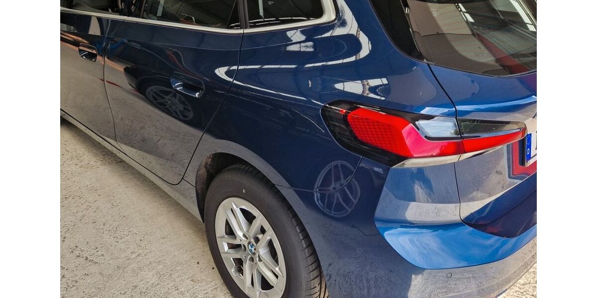 BMW 218 Active Tourer 40.000 km 22.900 &euro; Düsseldorf 40489