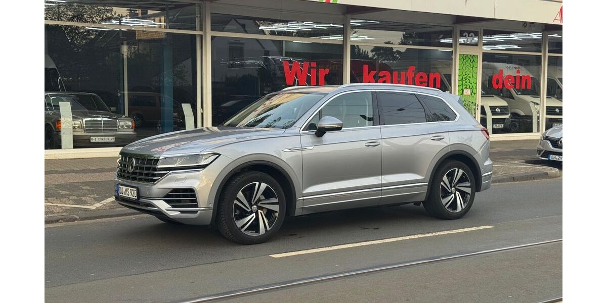 VW Touareg 169.800 km 25.888 &euro; Düsseldorf (Unterrath) 40468