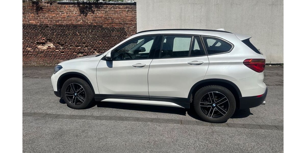 BMW X1 66.000 km 22.900 &euro; Düsseldorf 40589