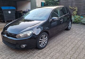 VW Golf 162.000 km 4.700 &euro; Wuppertal 42289
